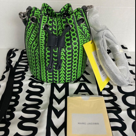 Marc Jacobs Handbags - Marc Jacobs Lamb Leather Bucket Crossbody Bag Grey/ Green Very Rare - NWT